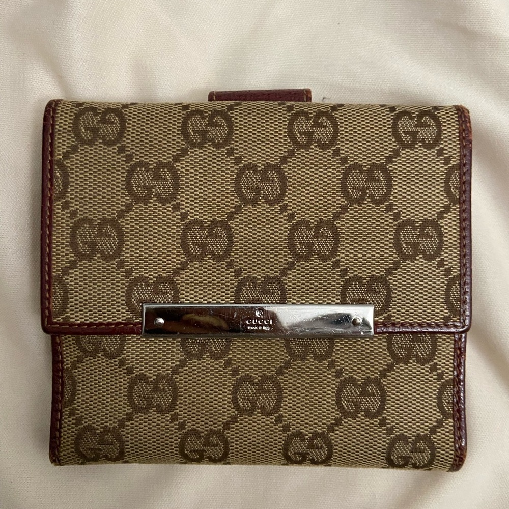 Authentic Gucci Brown / Red Monogram Wallet